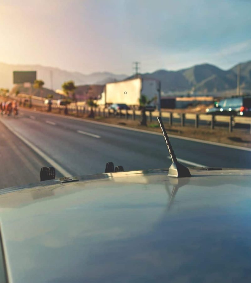 A Intalog oferece serviços de escolta rodoviária credenciada, com total comprometimento em garantir a segurança e a integridade das mercadorias durante o transporte